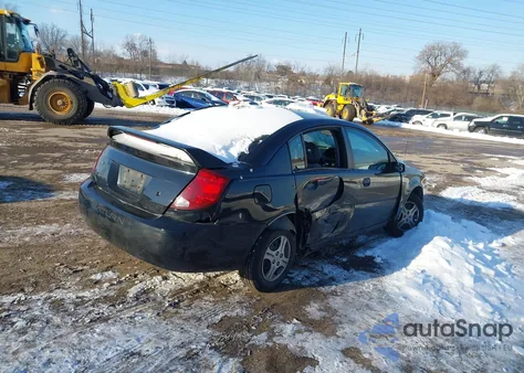 2005 Saturn Ion 1 from USA, damaged, VIN 1G8AG52F35Z103411